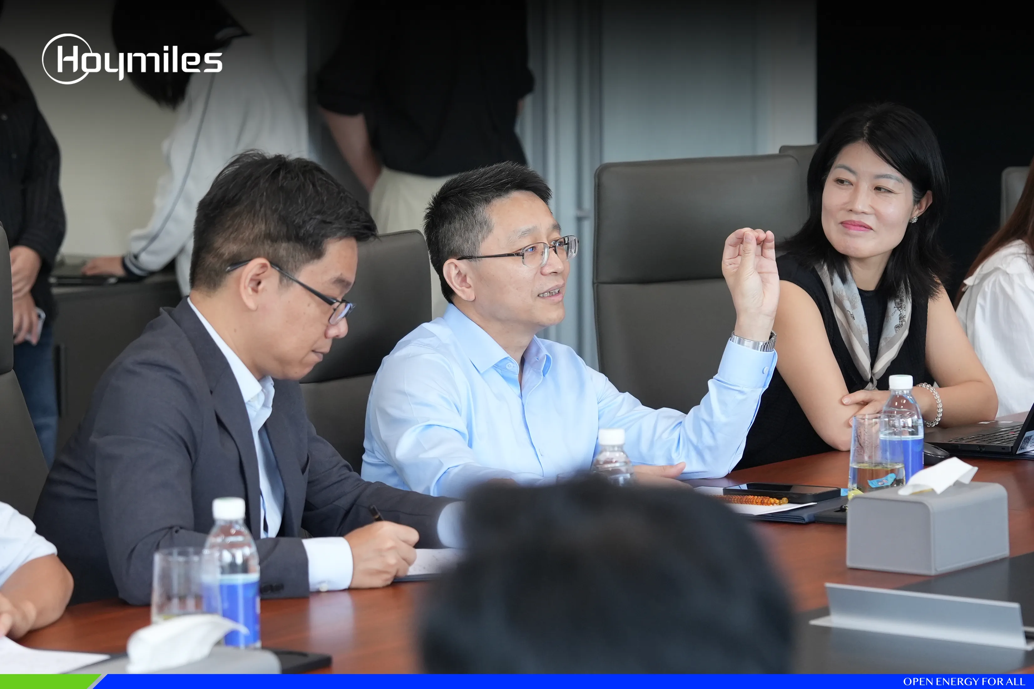 1. BKE delegation touring the brand-new Hoymiles exhibition hall to explore smart solar and energy storage solutions.webp
